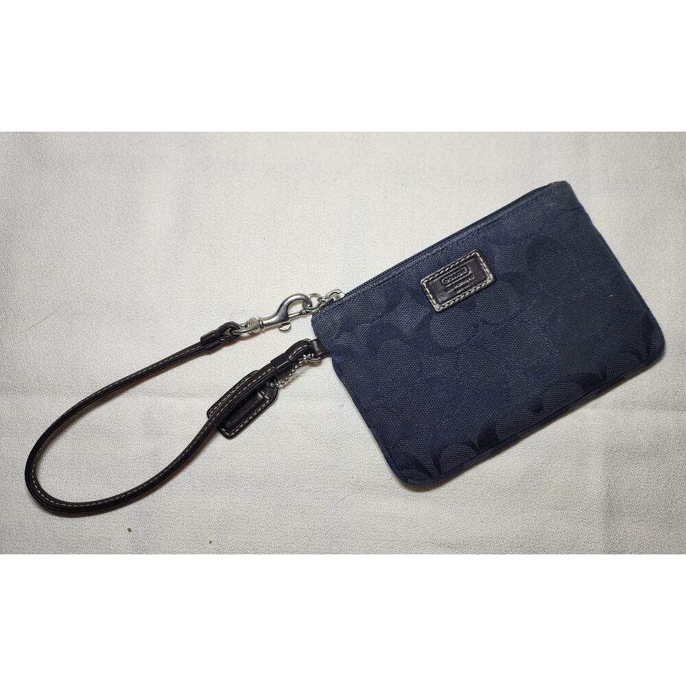 Coach Signature Fabric Wristlet Navy Brown